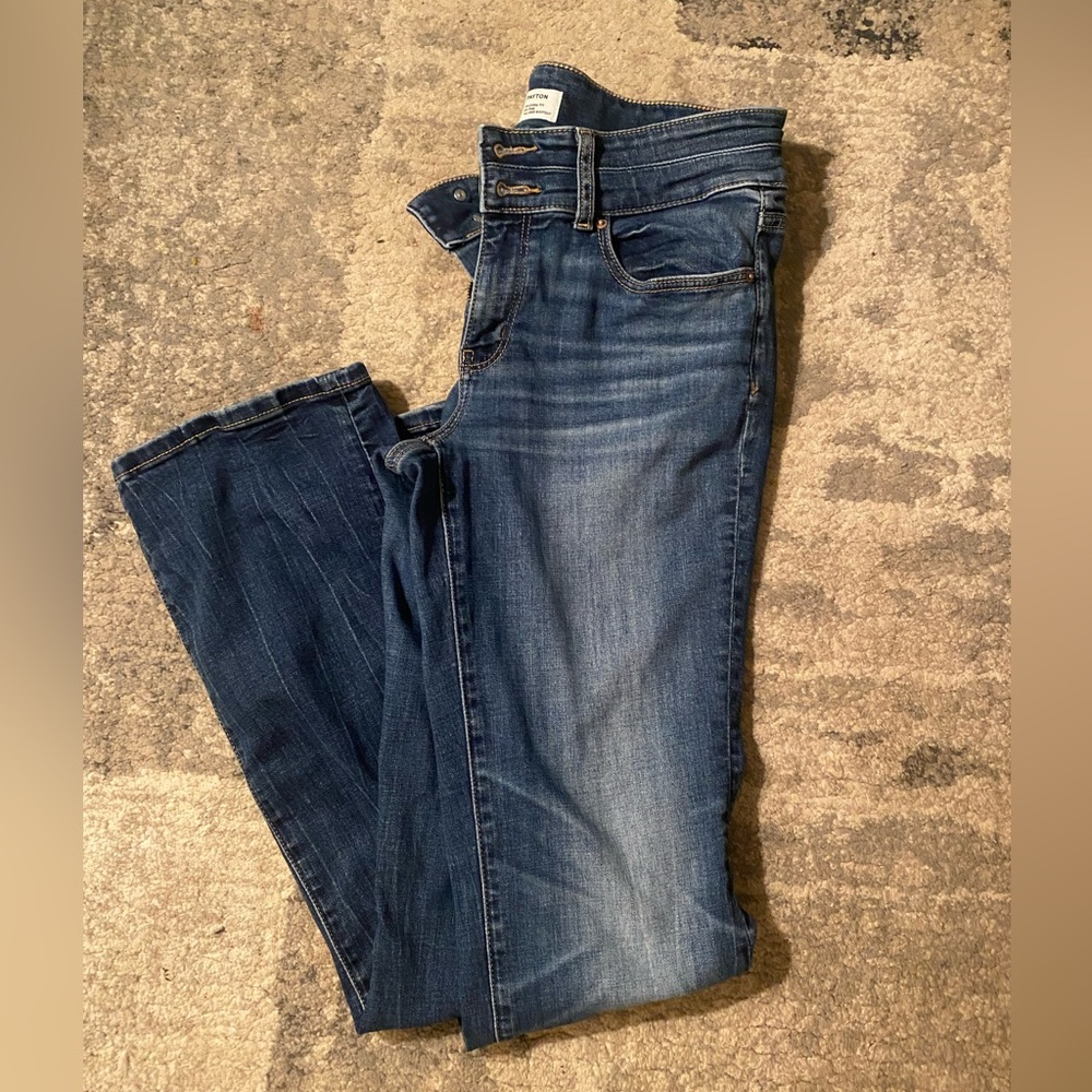 Buckle brand Payton style 28x33 boot cut jeans